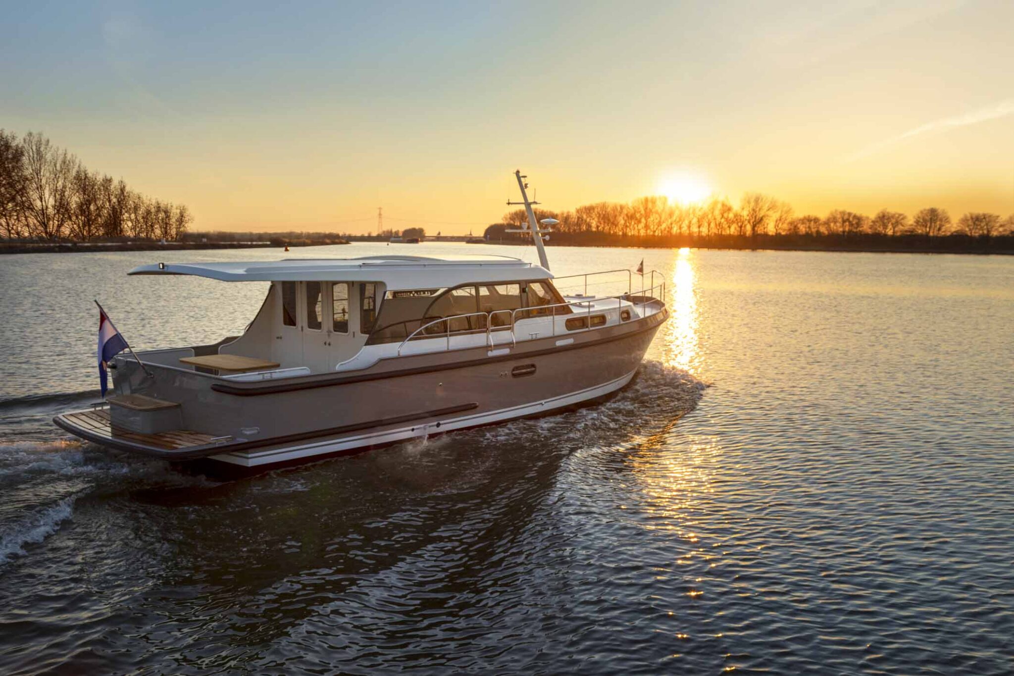 linssen-40-sl-sedan-060321-0805