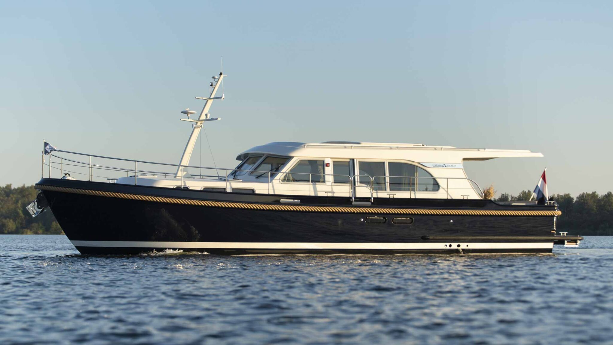 linssen-grand-sturdy-45-0-sedan-20211009-005