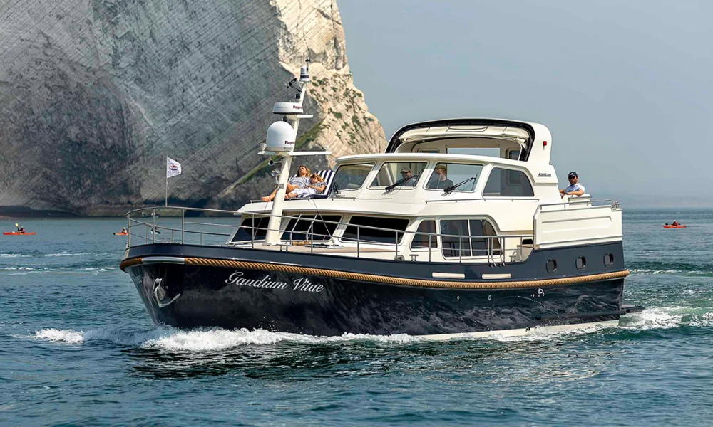 thumbnail-22-1000x6006162d56482ce3ef